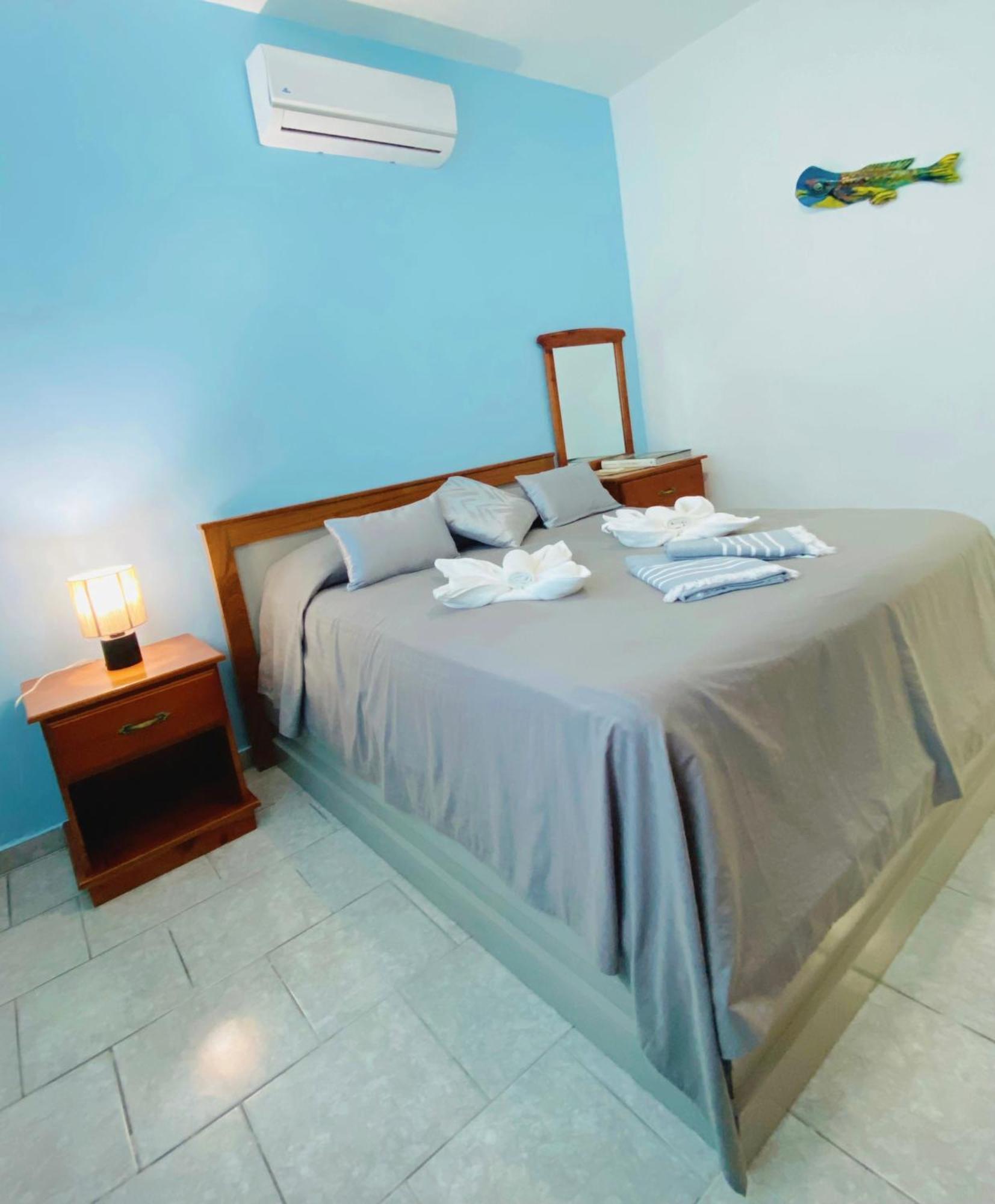 Casa Blanca - White House Apartment Cabarete Exterior photo