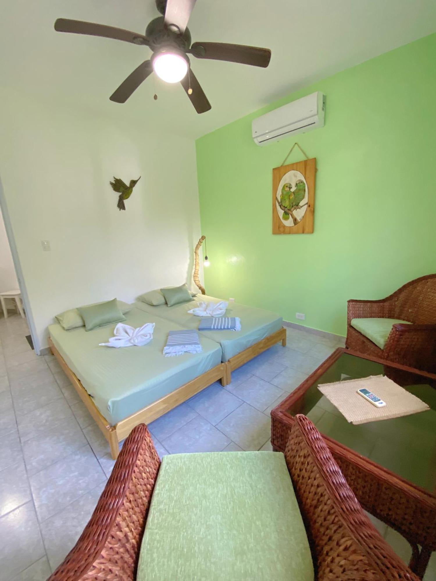 Casa Blanca - White House Apartment Cabarete Exterior photo